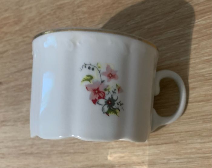 Tasse en porcelaine fine - photo numéro 6