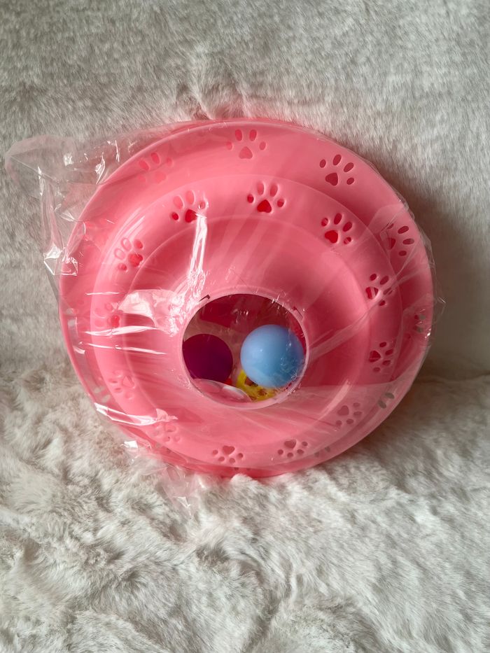 Jouet pour chat tour rose avec 3 balles Neuf - photo numéro 5