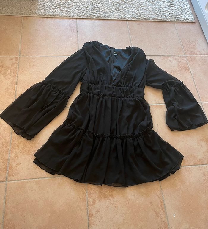 Robe noir manches longues
