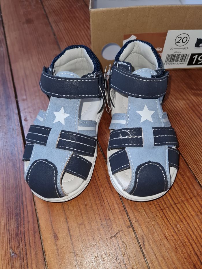 Chaussure NPO taille 20 neuve - photo numéro 4