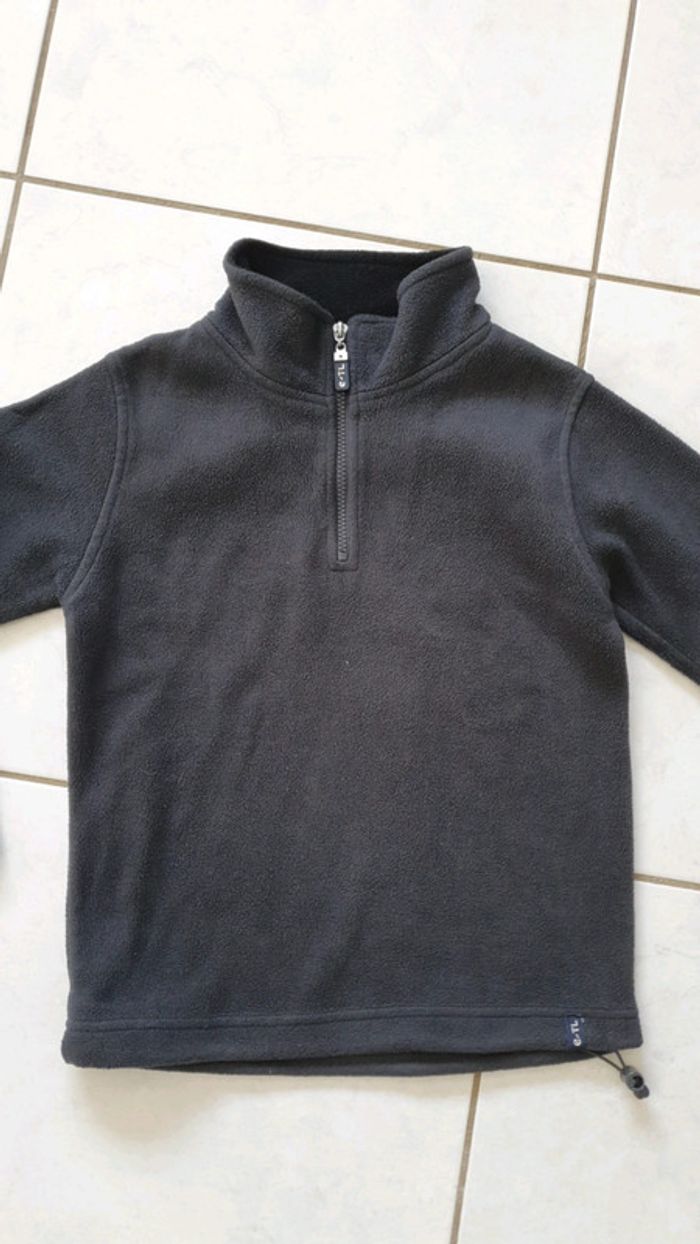 Pull polaire 8 ans vint - photo numéro 3