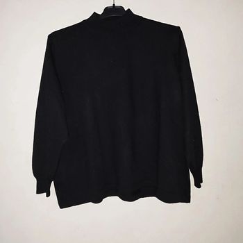 Pull doux col montant noir vintage