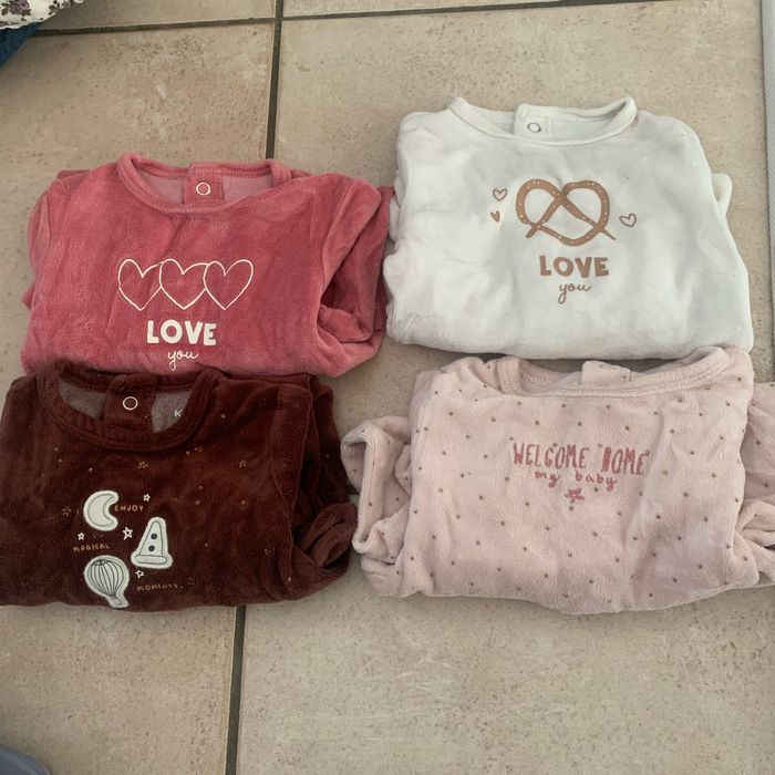 Lot 4 pyjamas velours