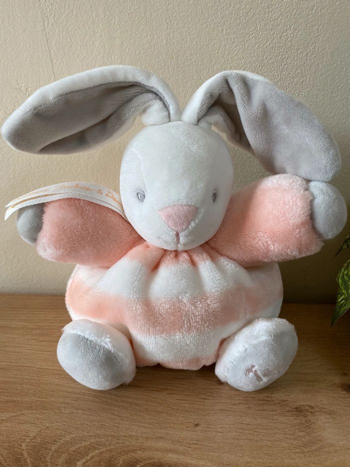 Doudou peluche lapin boule blanc rayé rose créations tendres & douces kaloo neuf - photo numéro 2