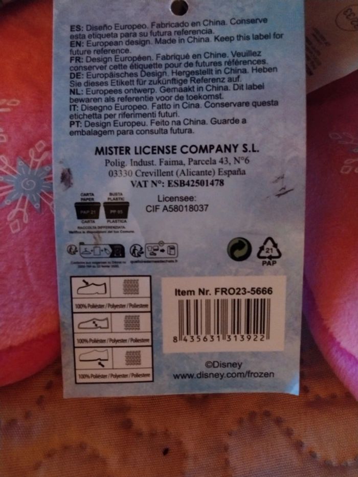 Pantoufles Disney . Reine des neiges. licence. - photo numéro 6