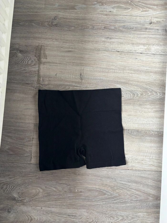Short de sport cycliste noir HIIT - photo numéro 3