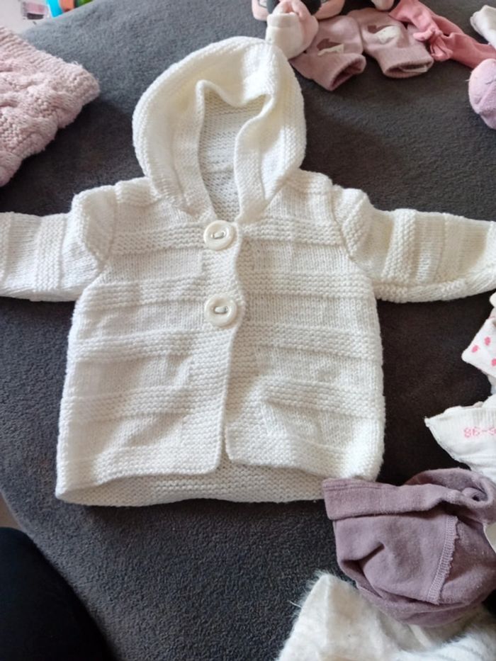 Pull / gilet / collant / chaussons fille 3 mois - photo numéro 5
