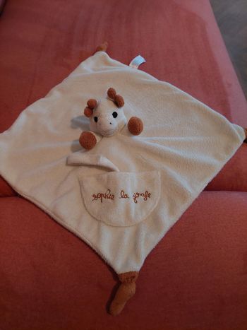 #06 #13 Vulli - doudou mouchoir Sophie la girafe