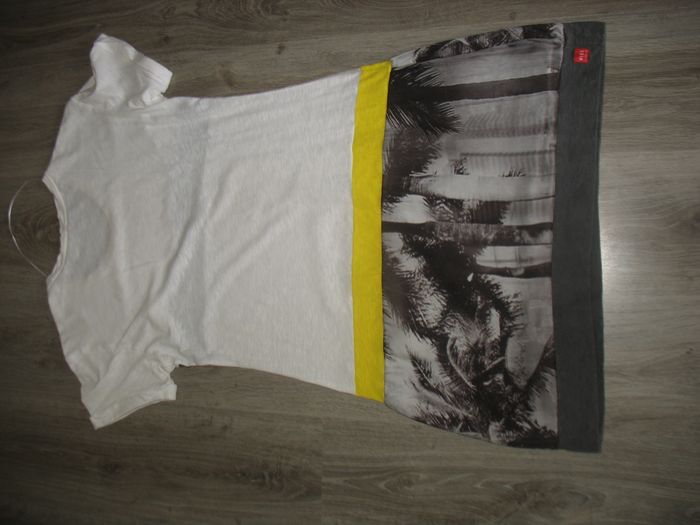 ROBE MC BLANCHE ET GRISE A MOTIFS "MISS CAPTAIN" - TAILLE 42 - n°15 - photo numéro 4