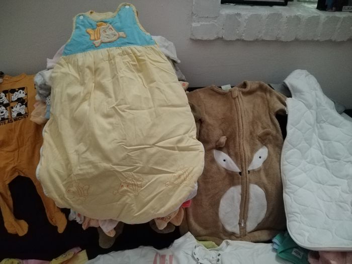 Vêtements et chaussures pour bébé fille de 0 à 2 ans - photo numéro 3