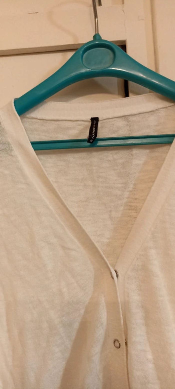 Blouse blanche a boutons taille M - photo numéro 2
