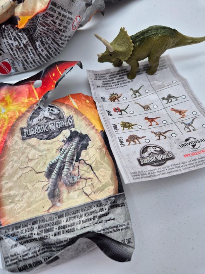 🦕 Sachets surprise Jurassic World – Figurines dinos à collectionner 🦖 - photo numéro 5