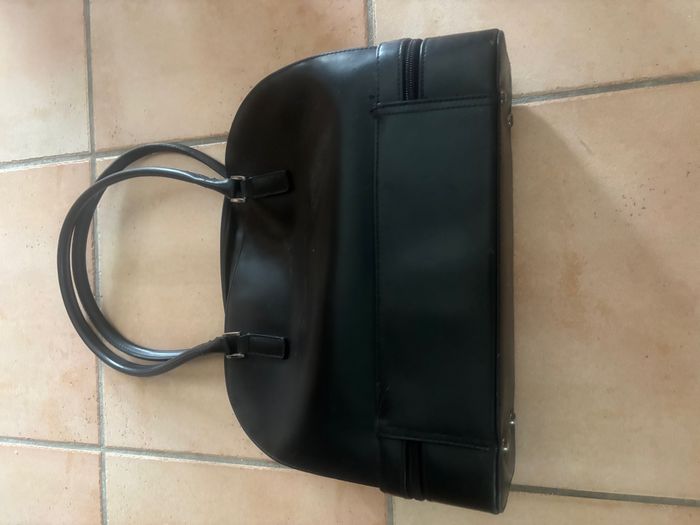 Sac noir a anses - photo numéro 2