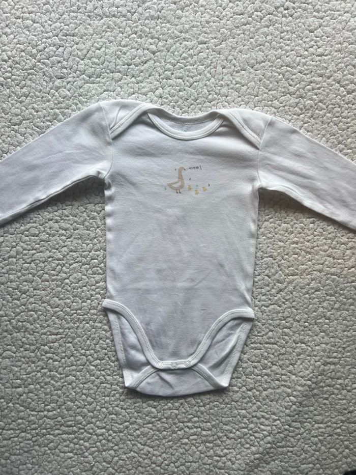 Lot de 3 bodies blancs motifs oies taille 18 mois Tex - photo numéro 2