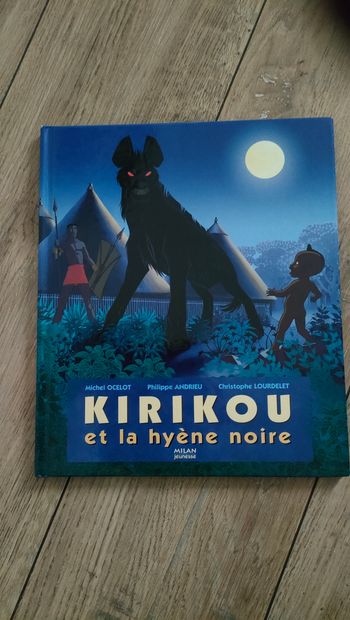 Livre kirikou et la hyène noire.