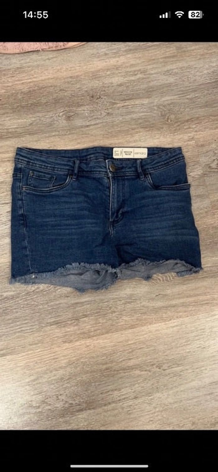 Short jeans