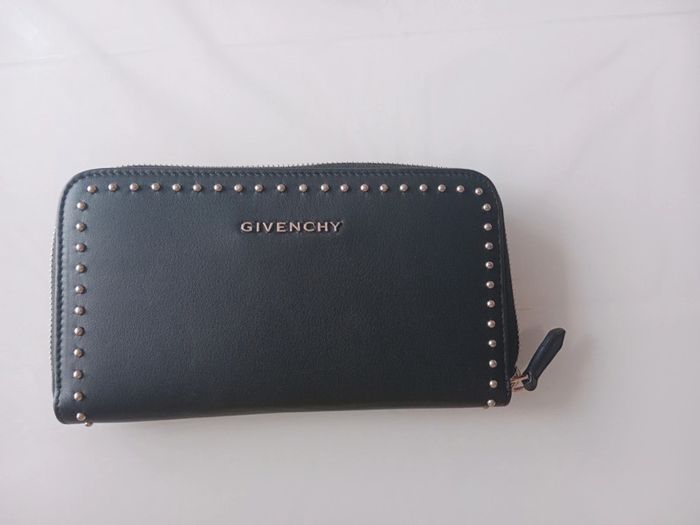 Porte feuille zippé Givenchy neuf - photo numéro 2
