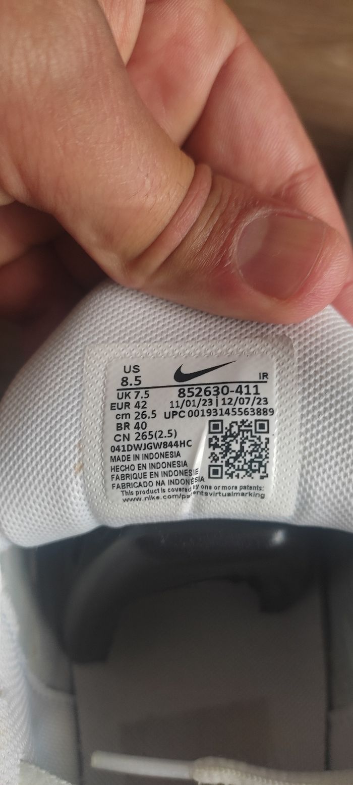 Nike araignée authentique - photo numéro 8