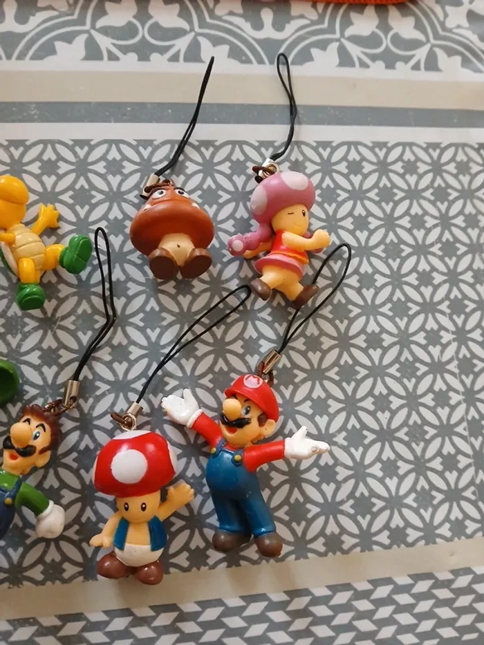 Lot de 8 petites portes clef Mario - photo numéro 3