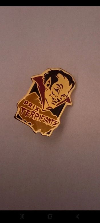 Pin's vampire prix terrifiants