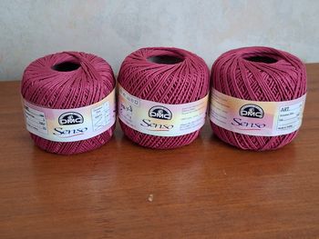 3 pelotes de fil pour crochet,  fushia foncé 