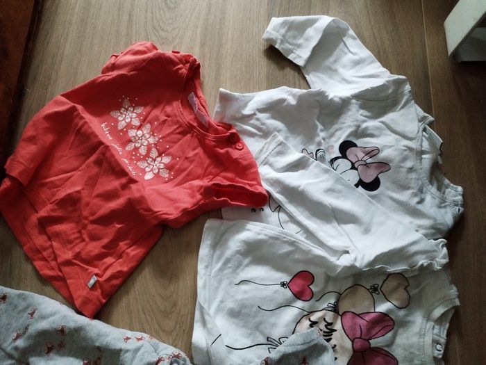 Lot 6-9 mois comme neuf - photo numéro 2