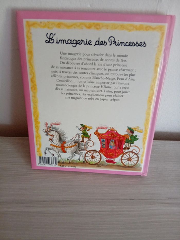 Livre d imagerie de princesses - photo numéro 2