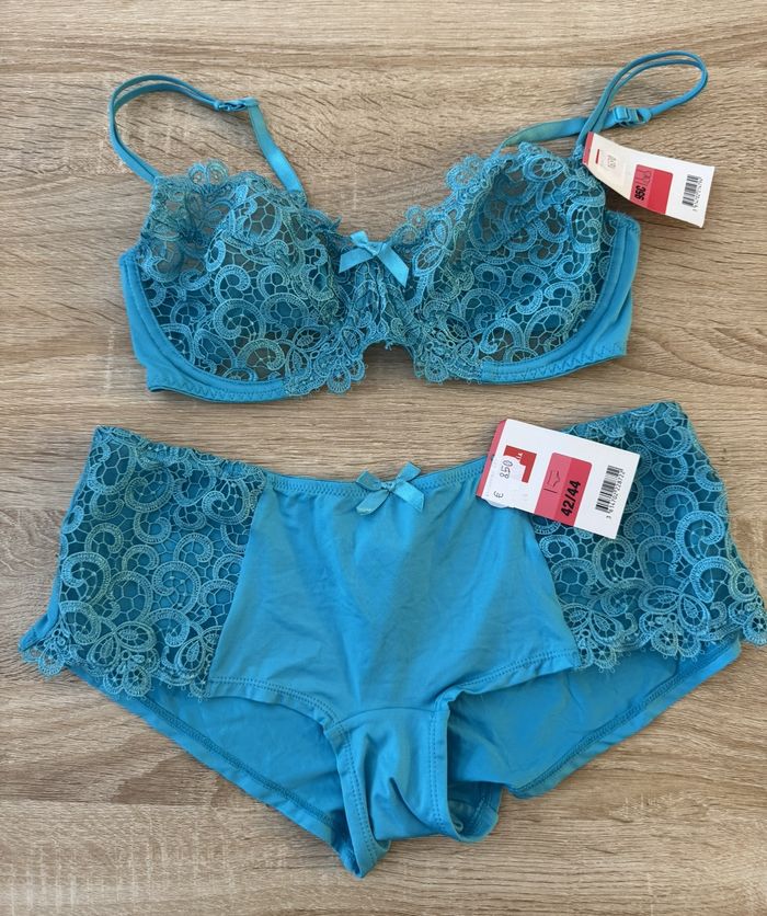 Ensemble lingerie soutien gorge et boxer turquoise Tissaia neuf