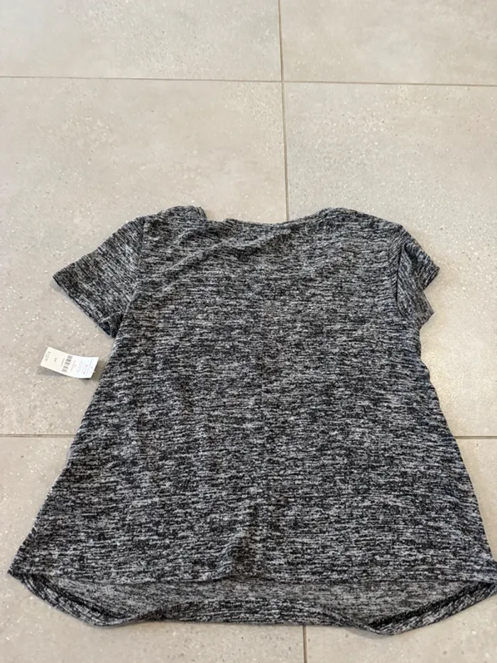 T-shirt Ardene taille S, neuf, valeur 12,5$ - photo numéro 4