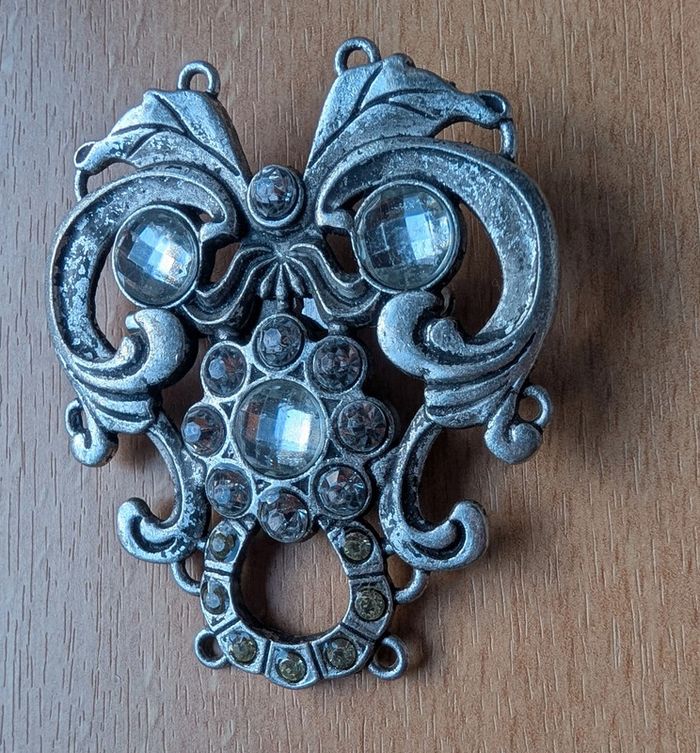 Broche femme 7 x 5.5 cm - photo numéro 2