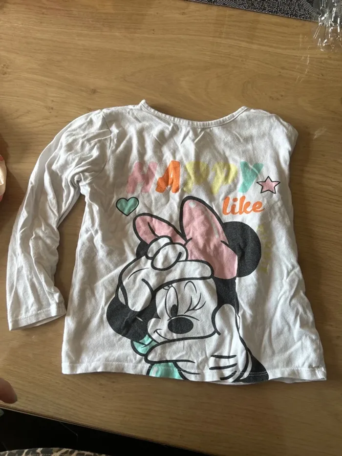 Lot de vêtements 6 ans fille 🧒 - photo numéro 2