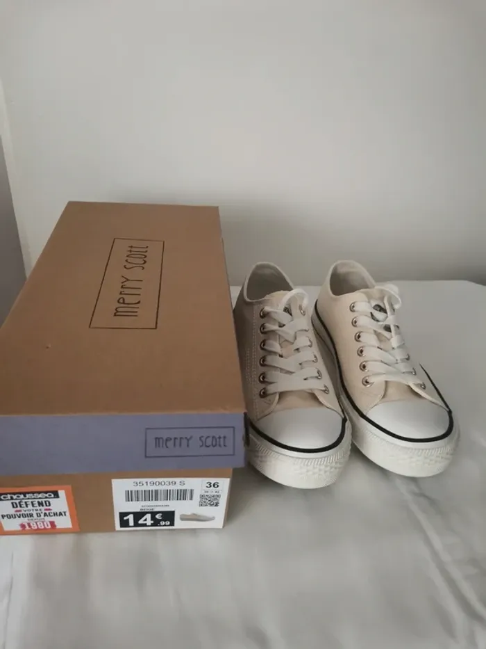 Chaussures toile type converse 36 - photo numéro 8