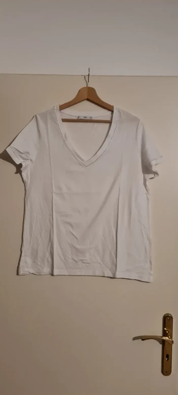 Tee-shirt blanc strass Mango