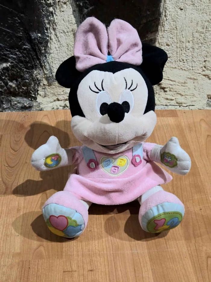 Peluche Minnie musicale
