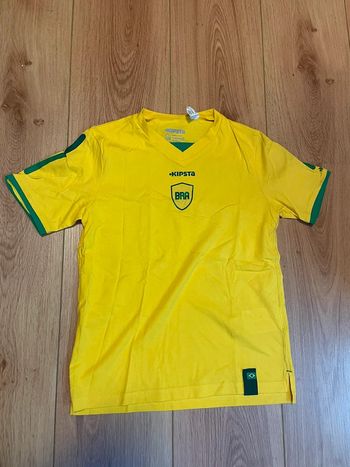 T shirt jaune de sport taille 10 ans