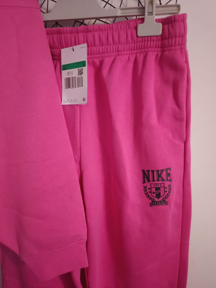 Ensemble survêtement Nike fille - photo numéro 2