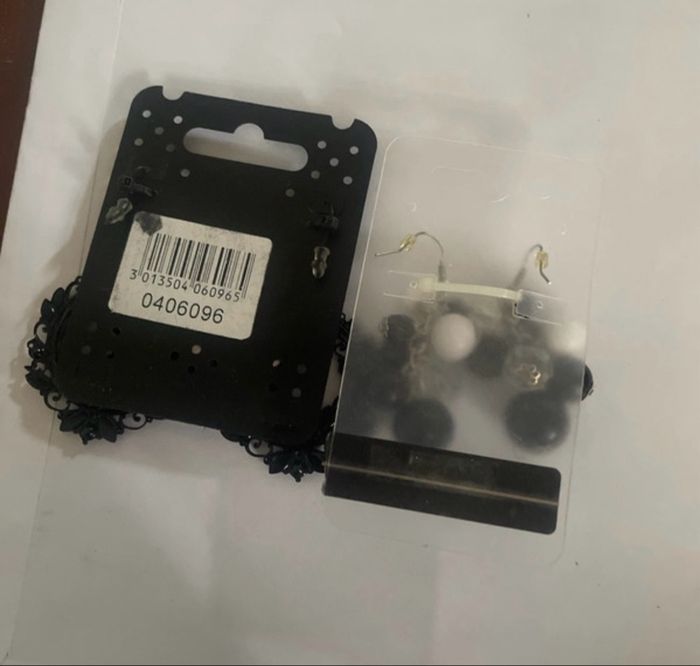 Lot de boucles d’oreilles - photo numéro 2