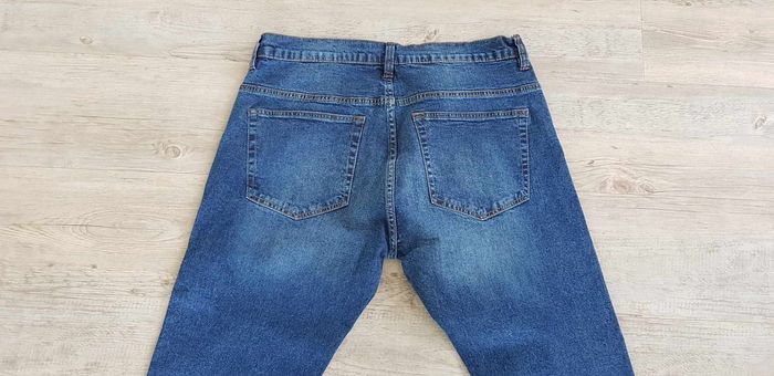 Jean simple neuf - photo numéro 4