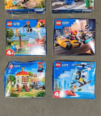 Lot X4 Lego City 60212 + 60400 + 60344 + 60275 NEUF