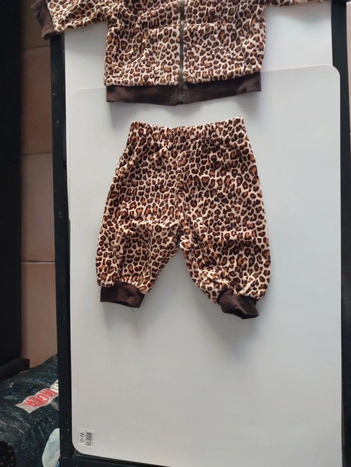Ensemble bébé léopard 2-4 mois - photo numéro 3