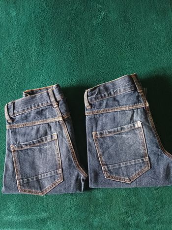 Deux jeans 9 ans garcon pression et ajustables