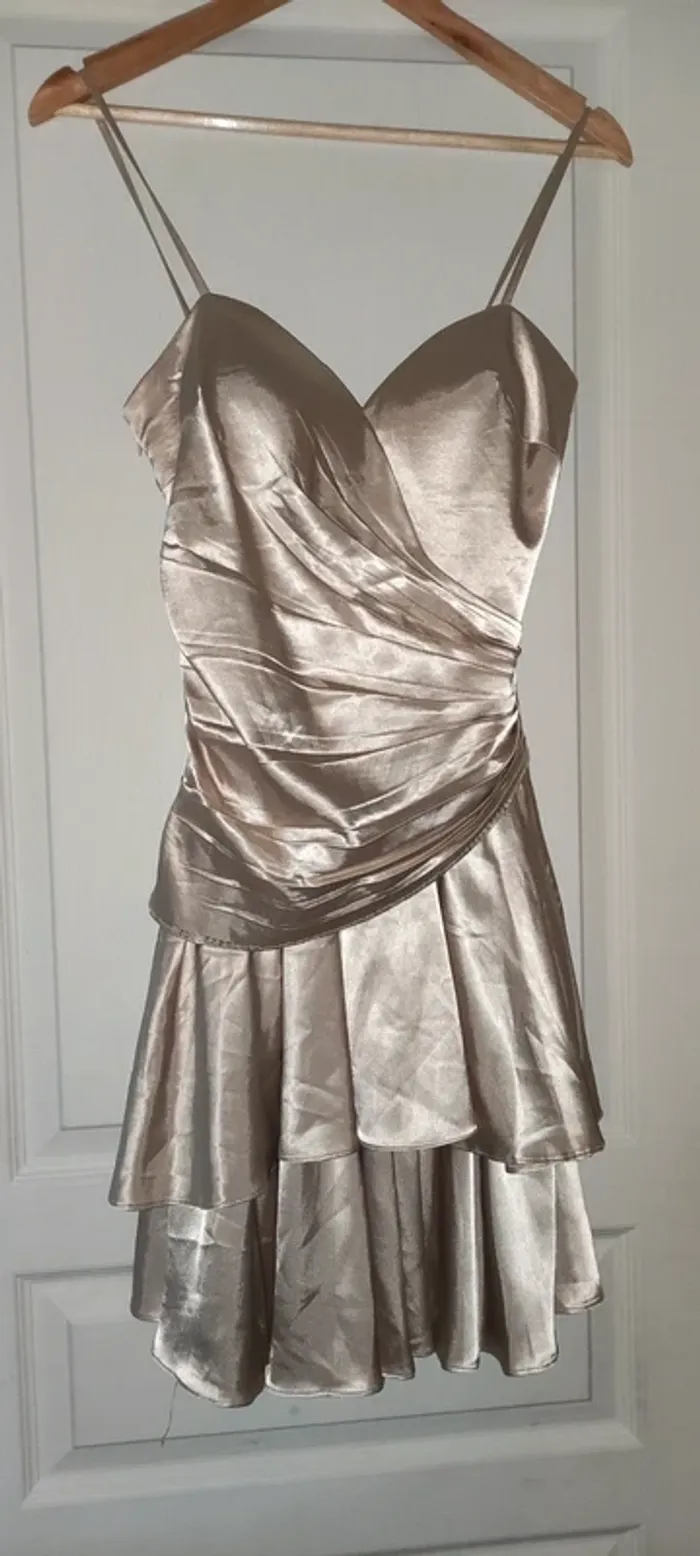 Robe à bretelles