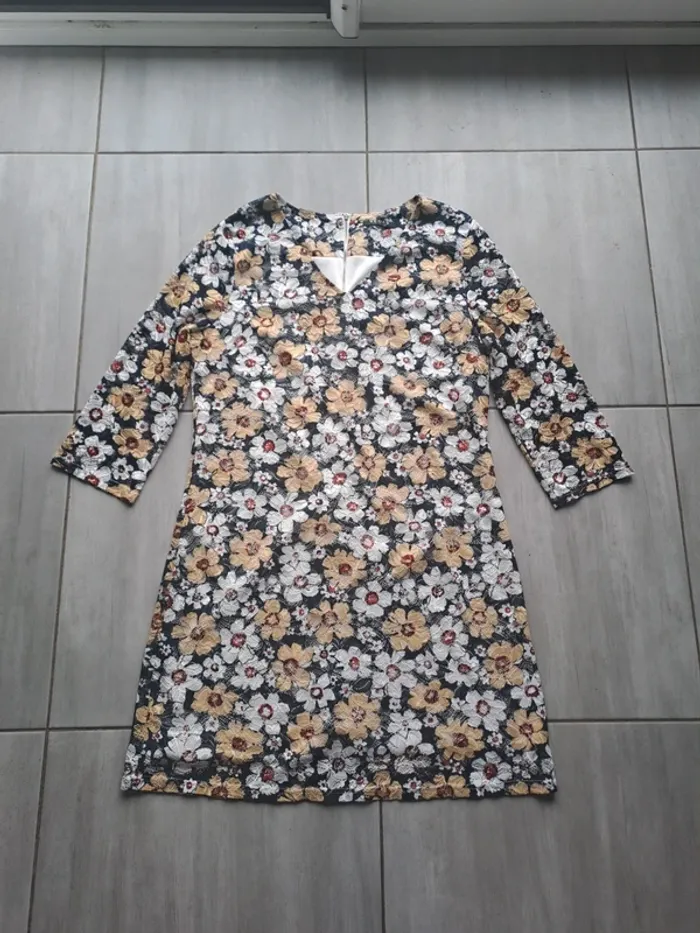 Robe effet dentelle florale VEGAS Taille M