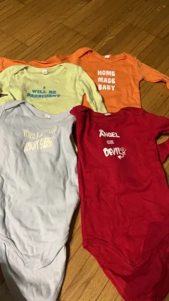 Lot 4 bodys ml