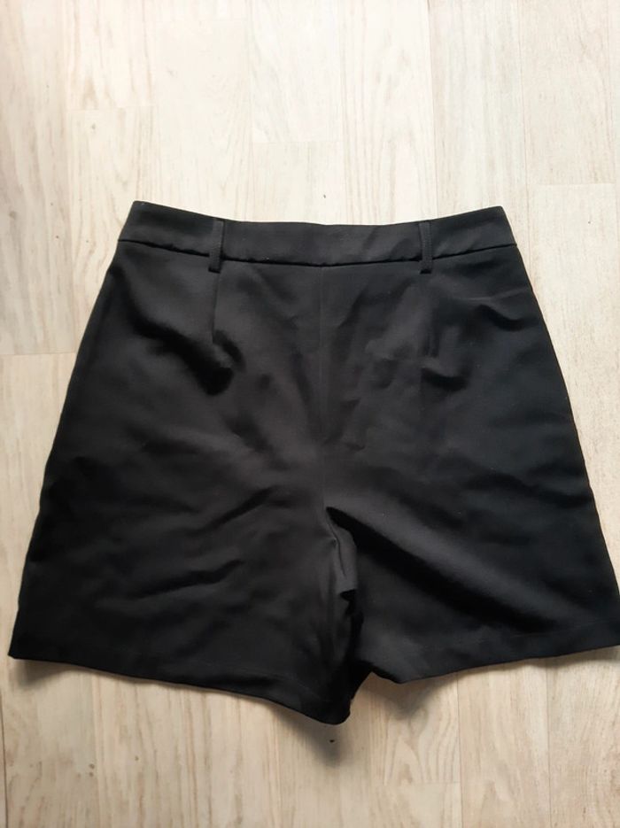 Short femme noir - photo numéro 2