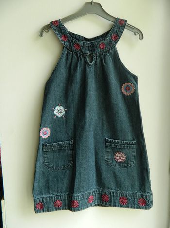 Robe en jeans T 8 ans "Influx"