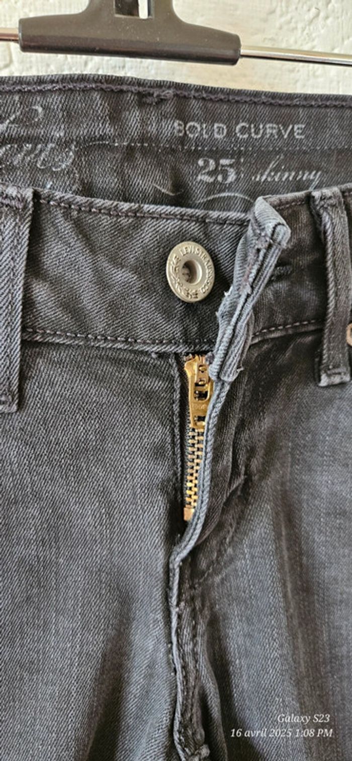 Levi's bold curve 25/32 - photo numéro 5