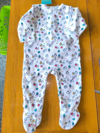 324884 pyjama blanc motif noël fille 6 mois boutchou