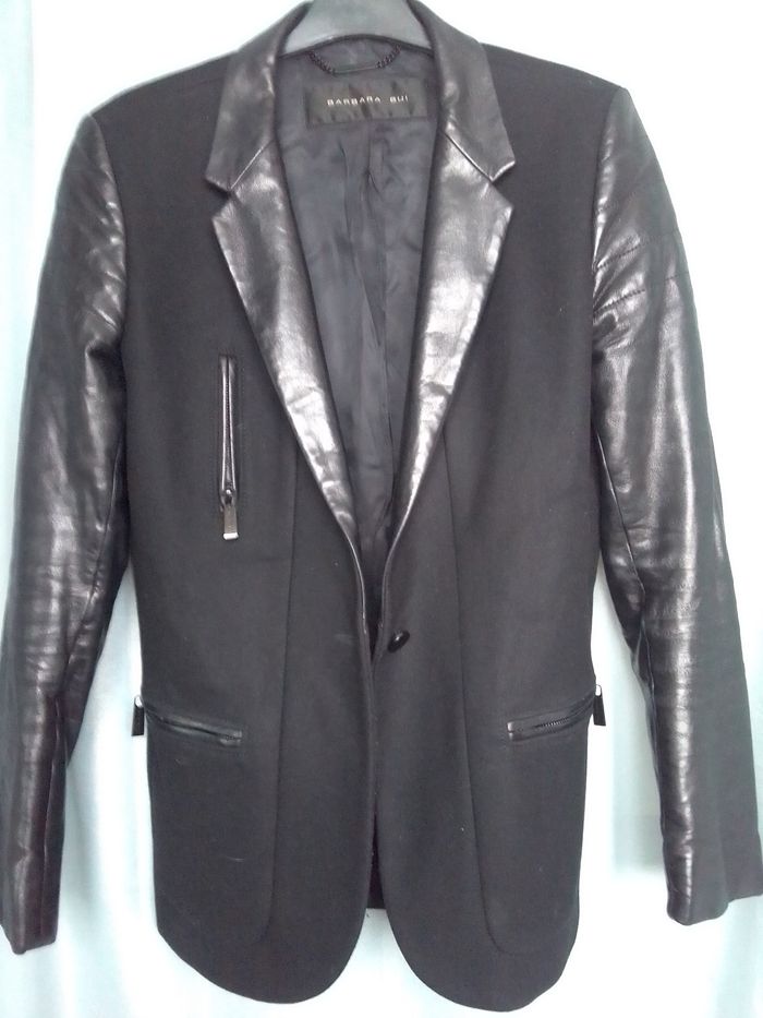 Superbe Veste avec cuir BARBARA BUI