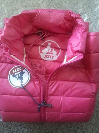 Doudoune Cha Jott rose jamais portée 